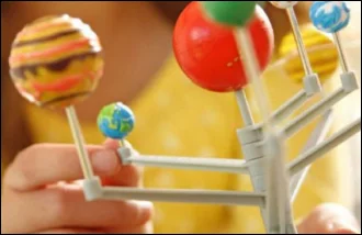 DIY-Solar-System-Planetarium-Model-Kids-Educational-1-1